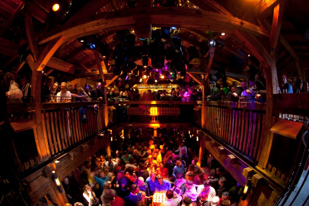 Die Top 20 Après-Ski-Bars in den Alpen - Après-Ski im Skiurlaub