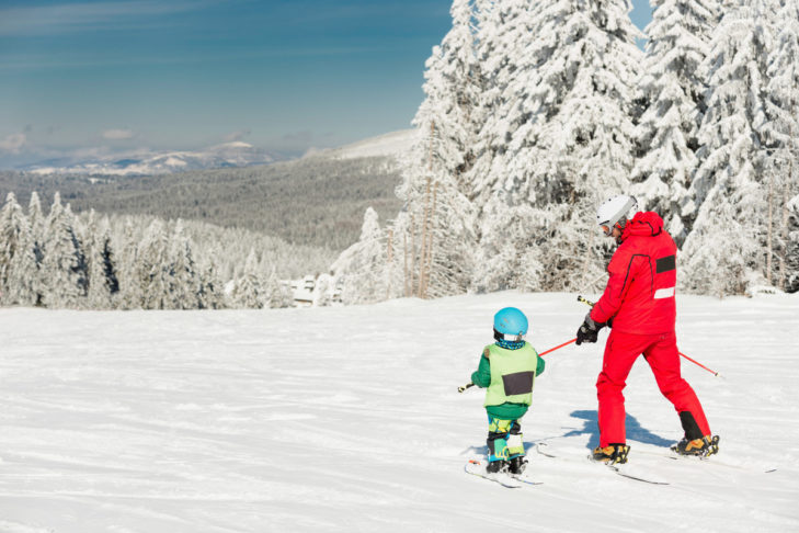 Skischulen sind der beste Ort, um ein sicheres Skifahren zu erlernen.